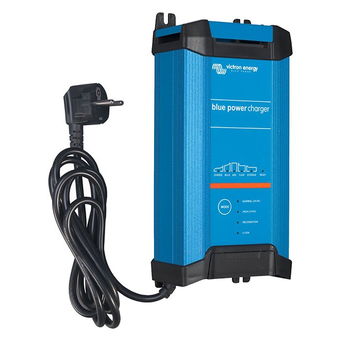   Blue Power IP22 Charger 24/8 (1)